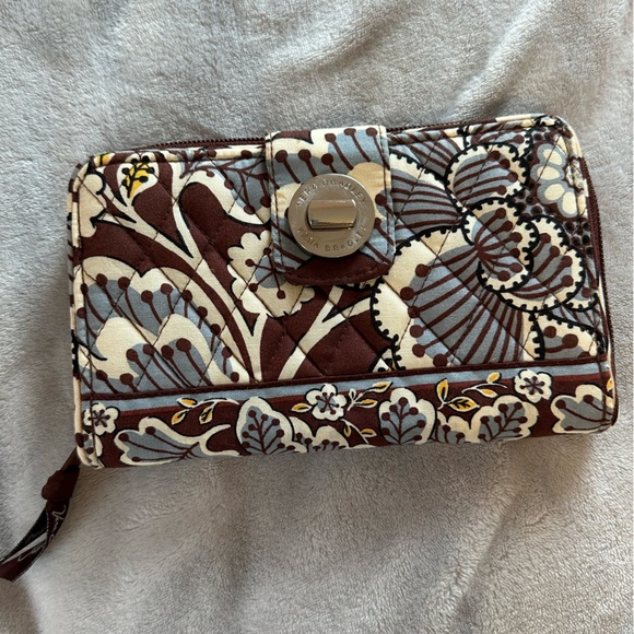 Quilted Wallet - Picture 1 of 4